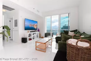 950 Brickell Bay Dr, Miami, FL 33131 - Photo 9