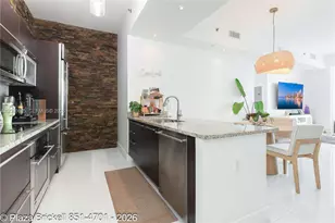 950 Brickell Bay Dr, Miami, FL 33131 - Photo 5