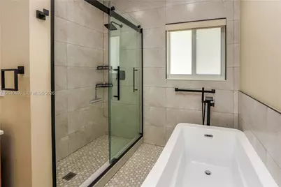 1030 Polk St, Hollywood, FL 33019 - Photo 17