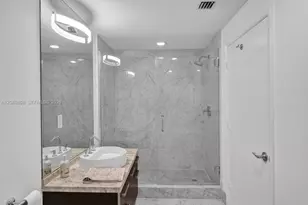 244 Biscayne Blvd, Miami, FL 33132 - Photo 13