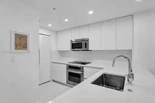 244 Biscayne Blvd, Miami, FL 33132 - Photo 9