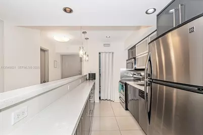 201 178th Dr #215, Sunny Isles Beach, FL 33160 - Photo 5