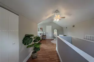 1813 SW 10th St, Fort Lauderdale, FL 33312 - Photo 21