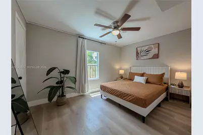 1813 SW 10th St, Fort Lauderdale, FL 33312 - Photo 11