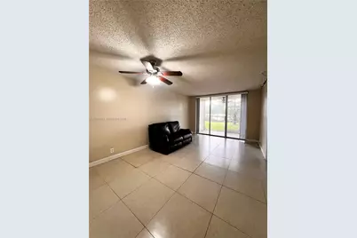 9235 Lagoon Pl #109, Davie, FL 33324 - Photo 7