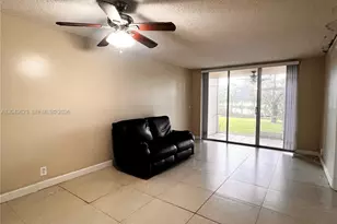 9235 Lagoon Pl, Davie, FL 33324 - Photo 7