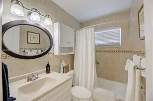 920 SW 10th Terrace, Hallandale Beach, FL 33009 - Photo 13