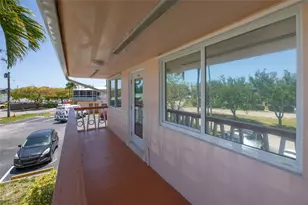 920 SW 10th Terrace, Hallandale Beach, FL 33009 - Photo 27
