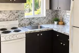960 Biarritz Dr, Miami Beach, FL 33141 - Photo 3