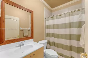 22548 SW 102nd Path, Cutler Bay, FL 33190 - Photo 17