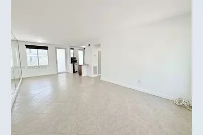 1150 Euclid Ave #210, Miami Beach, FL 33139 - Photo 7