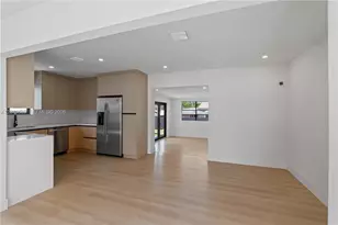 31 W 64th St, Hialeah, FL 33012 - Photo 17
