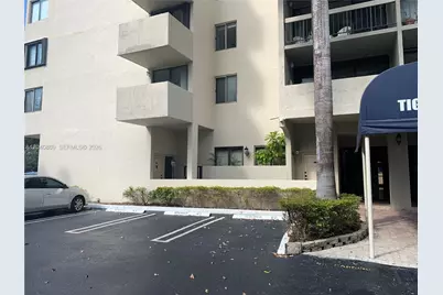 2715 Tigertail Ave #109, Miami, FL 33133 - Photo 13