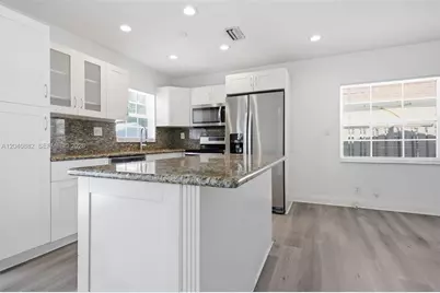 816 Johnson St, Hollywood, FL 33019 - Photo 9