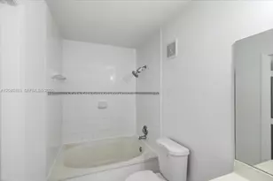 7245 NW 173rd Dr, Hialeah, FL 33015 - Photo 27