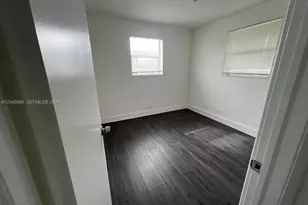 3251 SW 56th Ave, West Park, FL 33023 - Photo 11