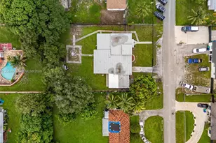 14855 NW 16th Dr, Biscayne Gardens, FL 33167 - Photo 7