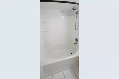 2921 NE 185th St #1202, Aventura, FL 33180 - Photo 25
