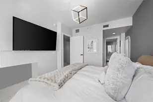 480 NE 30th St, Miami, FL 33137 - Photo 9