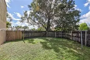 350 Sunshine Dr, Coconut Creek, FL 33066 - Photo 23