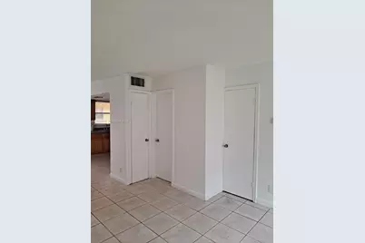 2560 NW 52nd Ave #C18, Lauderhill, FL 33313 - Photo 3