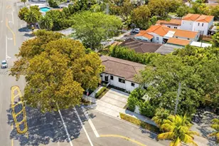375 SW 32nd Rd, Miami, FL 33129 - Photo 9