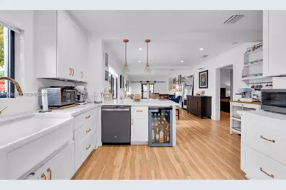 375 SW 32nd Rd, Miami, FL 33129 - Photo 11