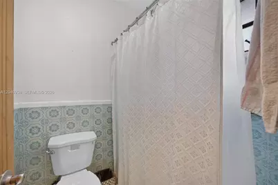11405 SW 32nd St, Miami, FL 33165 - Photo 21