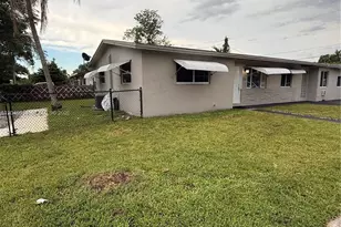 300 SW 9th Ave, Hallandale Beach, FL 33009 - Photo 3