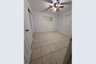 300 SW 9th Ave #A, Hallandale Beach, FL 33009 - Photo 19