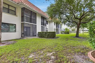 15718 E Waterside Cir, Sunrise, FL 33326 - Photo 33
