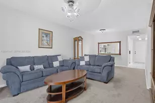 15718 E Waterside Cir, Sunrise, FL 33326 - Photo 17