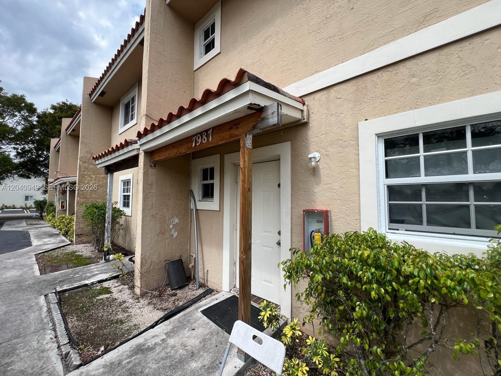 7983 NW 35th Ct #6 - 7983 NW 35th Ct #6, Coral Springs, FL 33065 Luxury Property | Jose Angel Pina