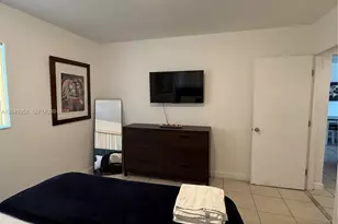 500 SW 7th St, Hallandale Beach, FL 33009 - Photo 7