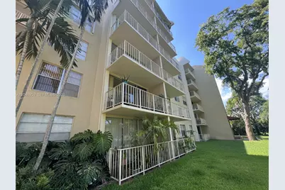 13120 SW 92nd Ave #B-209, Miami, FL 33176 - Photo 1