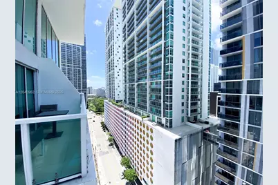 41 SE 5th St #1006, Miami, FL 33131 - Photo 5