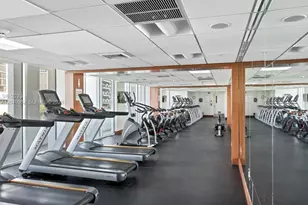 41 SE 5th St, Miami, FL 33131 - Photo 9