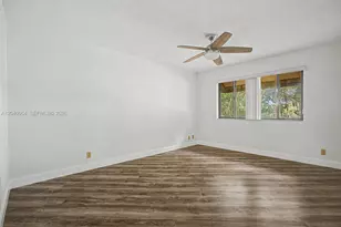 15575 Miami Lakeway N, Miami Lakes, FL 33014 - Photo 13