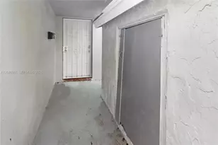 6336 Boulevard of Champions, North Lauderdale, FL 33068 - Photo 21