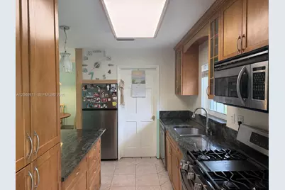 12551 SW 35th St, Miami, FL 33175 - Photo 9