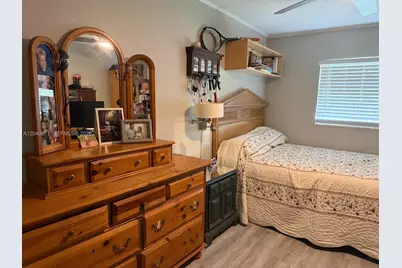 12551 SW 35th St, Miami, FL 33175 - Photo 33