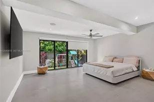 645 NE 53rd St, Miami, FL 33137 - Photo 27