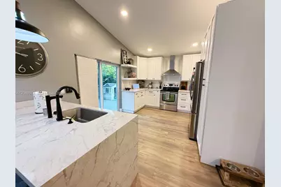 [Address not provided], Pembroke Pines, FL 33029 - Photo 13