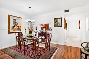 300 SW 130th Terrace, Pembroke Pines, FL 33027 - Photo 9