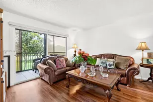 300 SW 130th Terrace, Pembroke Pines, FL 33027 - Photo 11