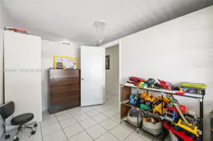 7817 W 36th Ave, Hialeah, FL 33018 - Photo 17