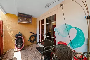 7817 W 36th Ave, Hialeah, FL 33018 - Photo 23