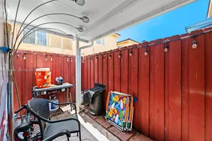 7817 W 36th Ave, Hialeah, FL 33018 - Photo 21