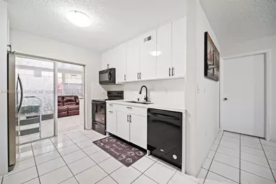 7817 W 36th Ave #101, Hialeah, FL 33018 - Photo 5