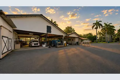 19790 SW 136th St, Miami, FL 33196 - Photo 15